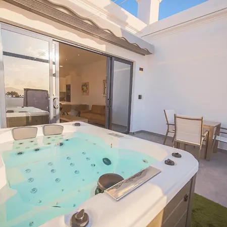 Atlantico Plaza 1a - 3 Beds - 2 Baths *